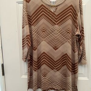 New: Brown Geometric Pattern Women's Top